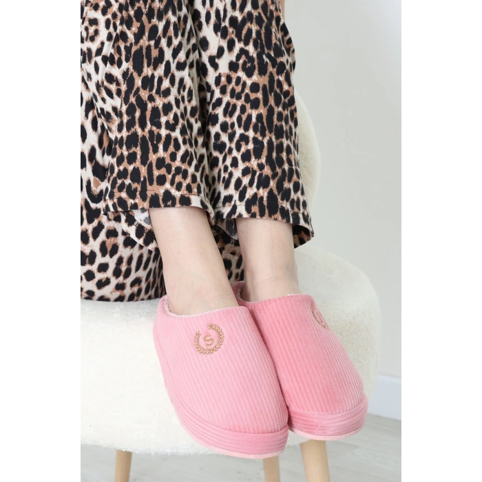 Nakışlı Ev Terliği Pembe - 42904.264.