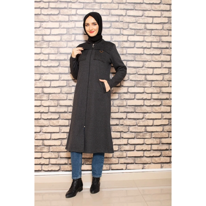 Omuzu Parçalı Antrasit Tesettür Kap