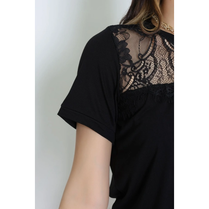 Ön Dantel Detaylı Viskon Bluz Siyah - 89015.1256.