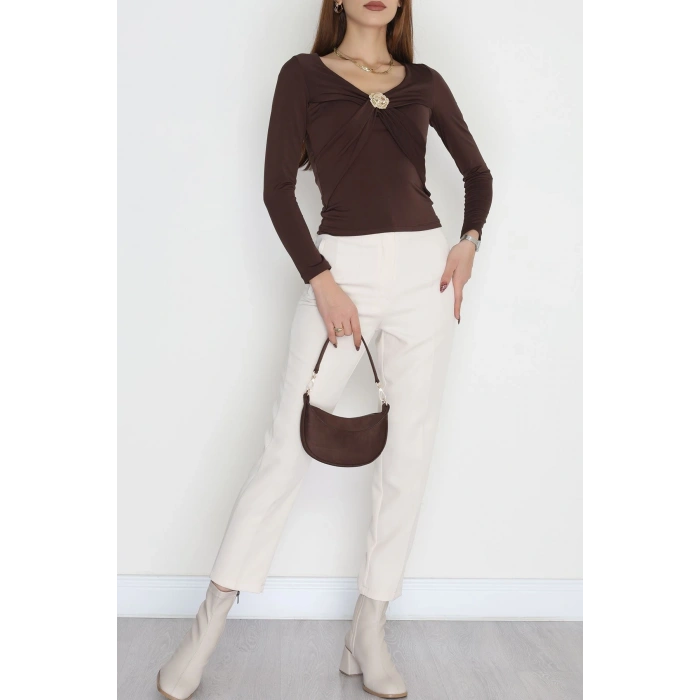 Sandy Kumaş Aksesuarlı Bluz Kahve - 70873.1918.