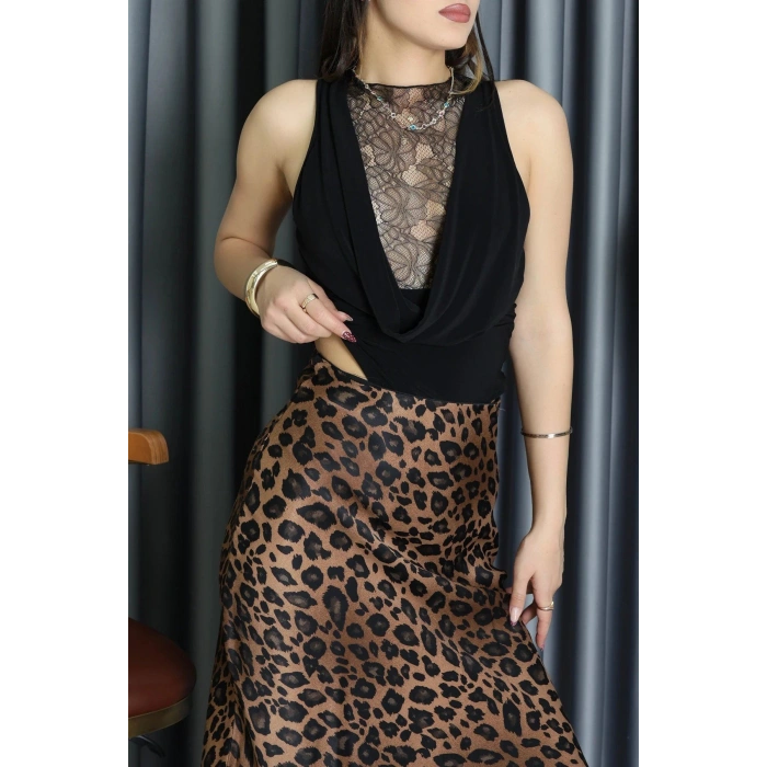 Sandy Kumaş Sırt Dantelli Çıtçıtlı Bluz Siyah - 71421.1380.