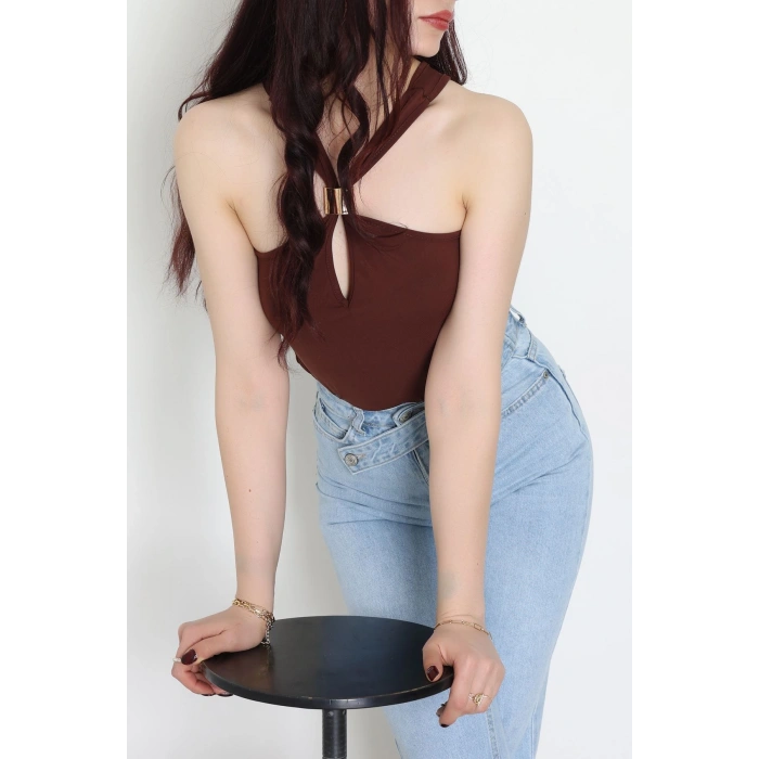 Sandy Önü Tokalı Çıtçıtlı Bluz Kahve - 42803.1949.