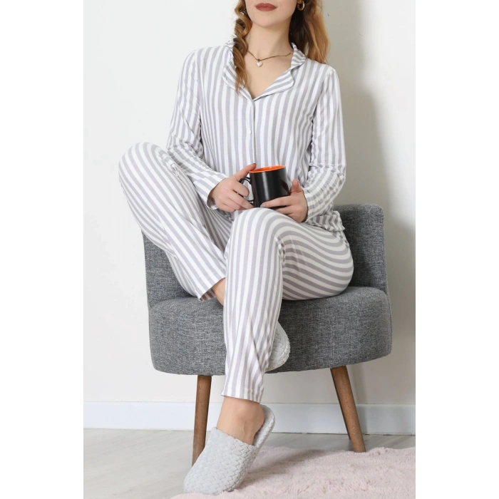 Süet Düğmeli Pijama Takımı Griçizgili - 52199.1783.
