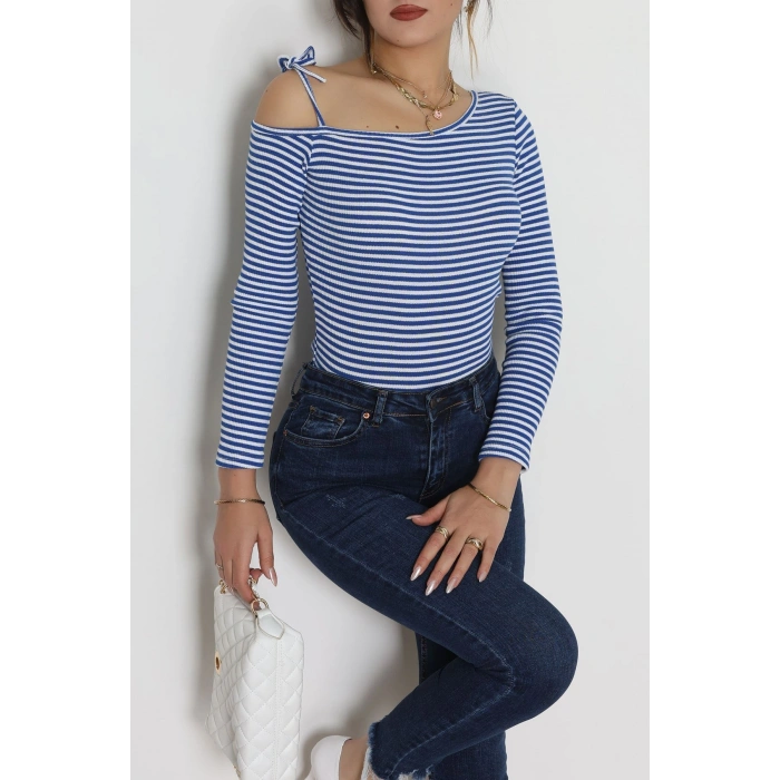 Tek Omuz Detaylı Likralı Kaşkorse Bluz Lacibeyaz - 51091.1567.