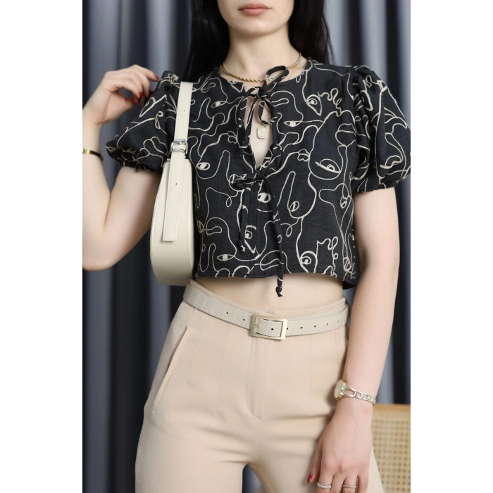 Topshow Nakışlı Önden Baglamalı Bluz Siyah - 90003.155.