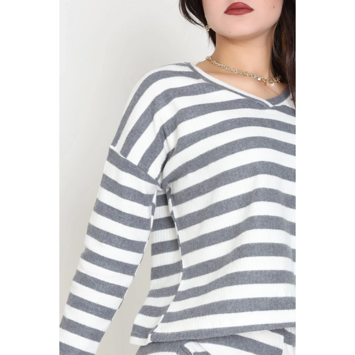 V Yaka Çizgi Takım Füme - 55032.1567.