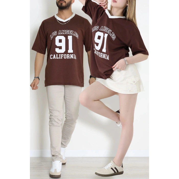 V Yaka Oversize 2 İplik Forma Tişört Kahve - 88105.1878.