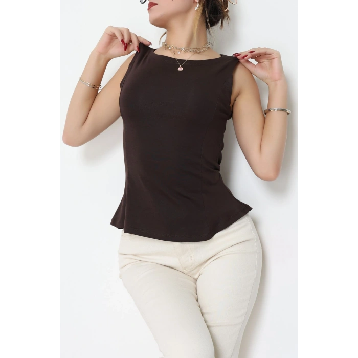 Volanlı Sıfır Kollu Ribana Bluz Kahve - 22070.200.