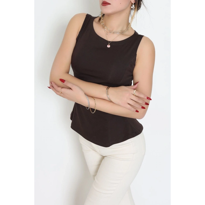 Volanlı Sıfır Kollu Ribana Bluz Kahve - 22070.200.