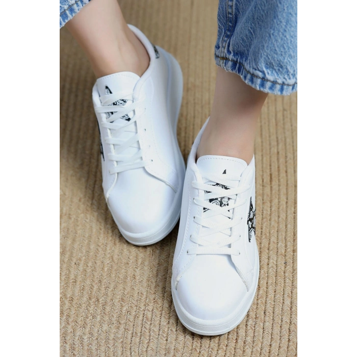 Yıldızlı Spor Ayakkabı Beyazsiyah2 - 31295.264.