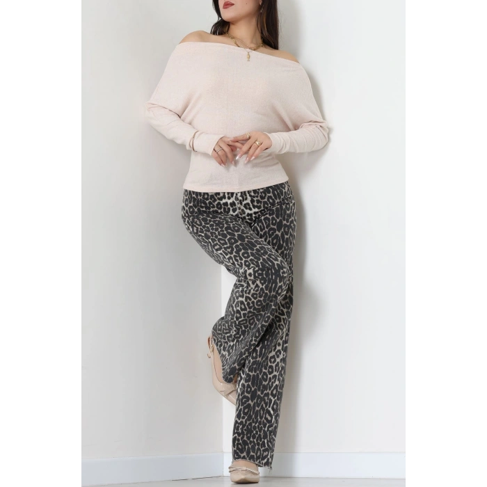 Yumoş Kumaş Kayık Yaka Omuz Düşümlü Bluz Bej - 31706.2114.