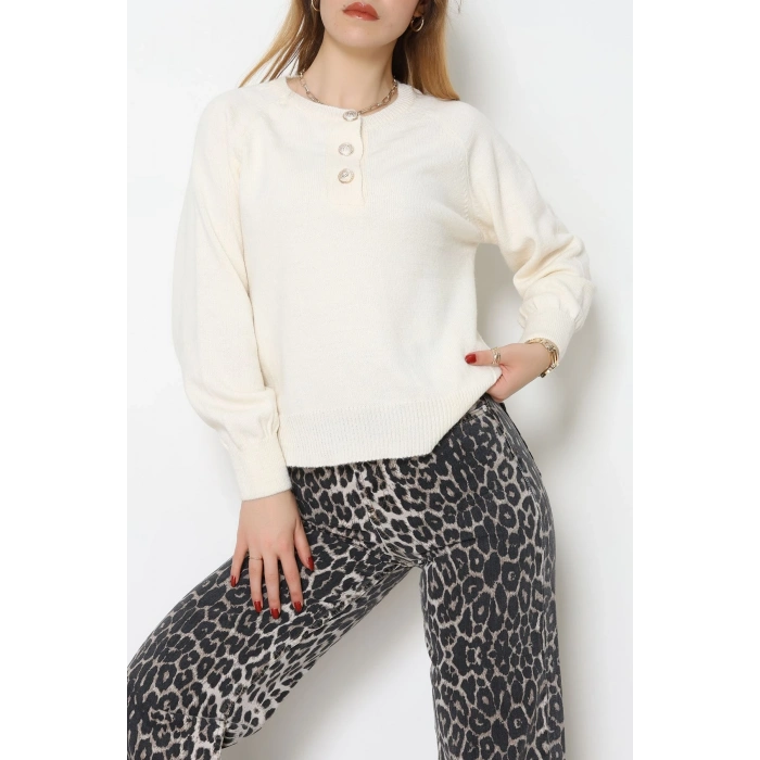 Yumuşak Dokulu Düğme Detay Triko Kazak Bej - 70881.1765.