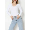 Viskon V Yaka Uzun Kollu Body Beyaz - 4000.2127.