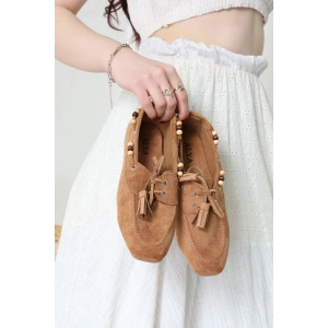 Boncuk Detaylı Püsküllü Loafer Babet Taba - 196.1846.