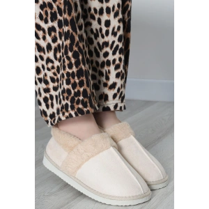 İçi Kürklü Ev Babeti Bej - 31549.264.