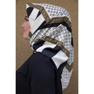 Moda Çizgi Desenli Eşarp