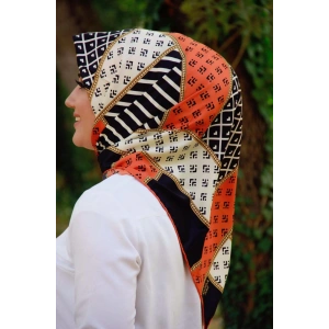 Moda Çizgi Desenli Eşarp