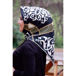 Moda Çizgi Desenli Eşarp