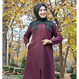 Omuzu Parçalı Vişne Tesettür Kap