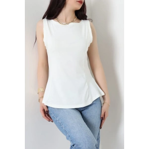 Volanlı Sıfır Kollu Ribana Bluz Ekru - 22070.200.