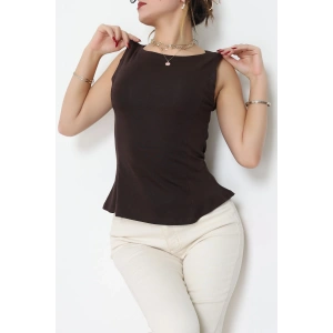 Volanlı Sıfır Kollu Ribana Bluz Kahve - 22070.200.