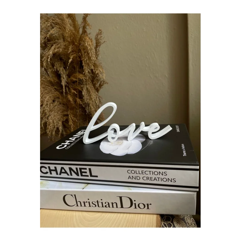 Love Yazılı Fotoğraf Tutucu Çerçeve Beyaz