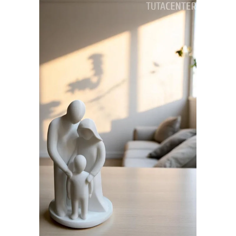 Ebeveynler ve 1 Çocuk Figürü, Aile Figürlü Biblo 10CM ( Dekoratif Anne ve Baba, 1 Çocuk Biblo )