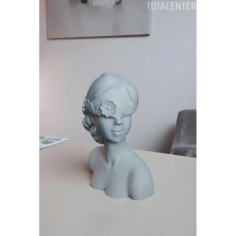 Bereketli Çiçekler Göz Bantlı Kadın Biblo Heykel – Bioplastik Ev Dekorasyonu, Zarif Biblo 14cm