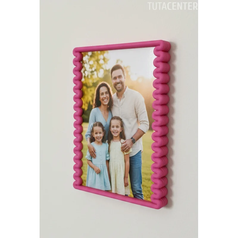 Dalga Desenli Pembe Plastik Duvar Çerçevesi 10x15 cm | Yatay ve Dikey Kullanıma Uygun