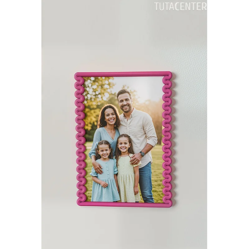 Dalga Desenli Pembe Plastik Duvar Çerçevesi 10x15 cm | Yatay ve Dikey Kullanıma Uygun