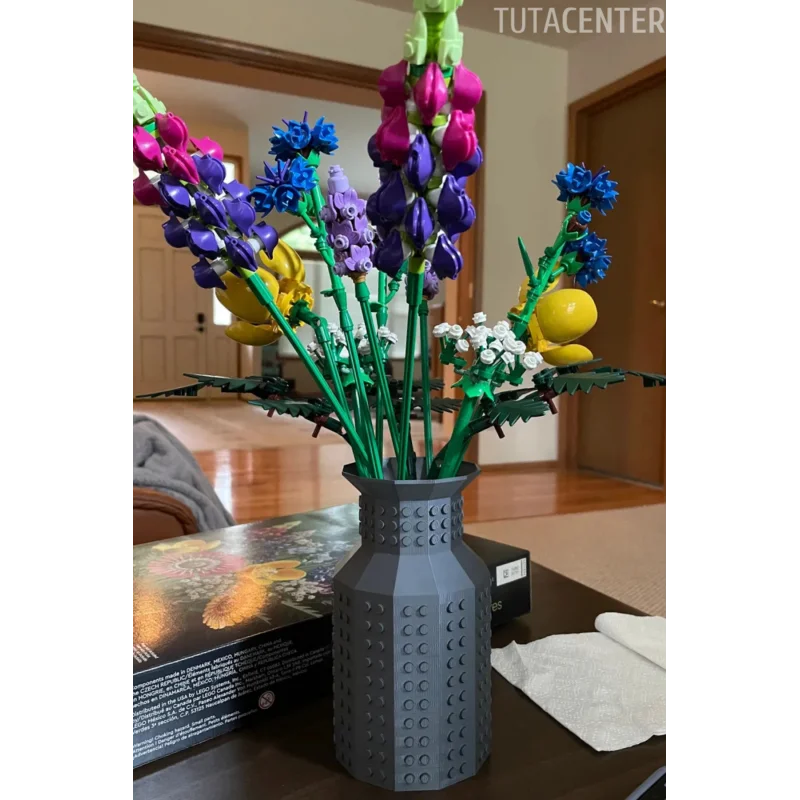 Oyuncak Çiçek Uyumlu Vazo ( ÇİÇEKLER DAHİL DEĞİLDİR )