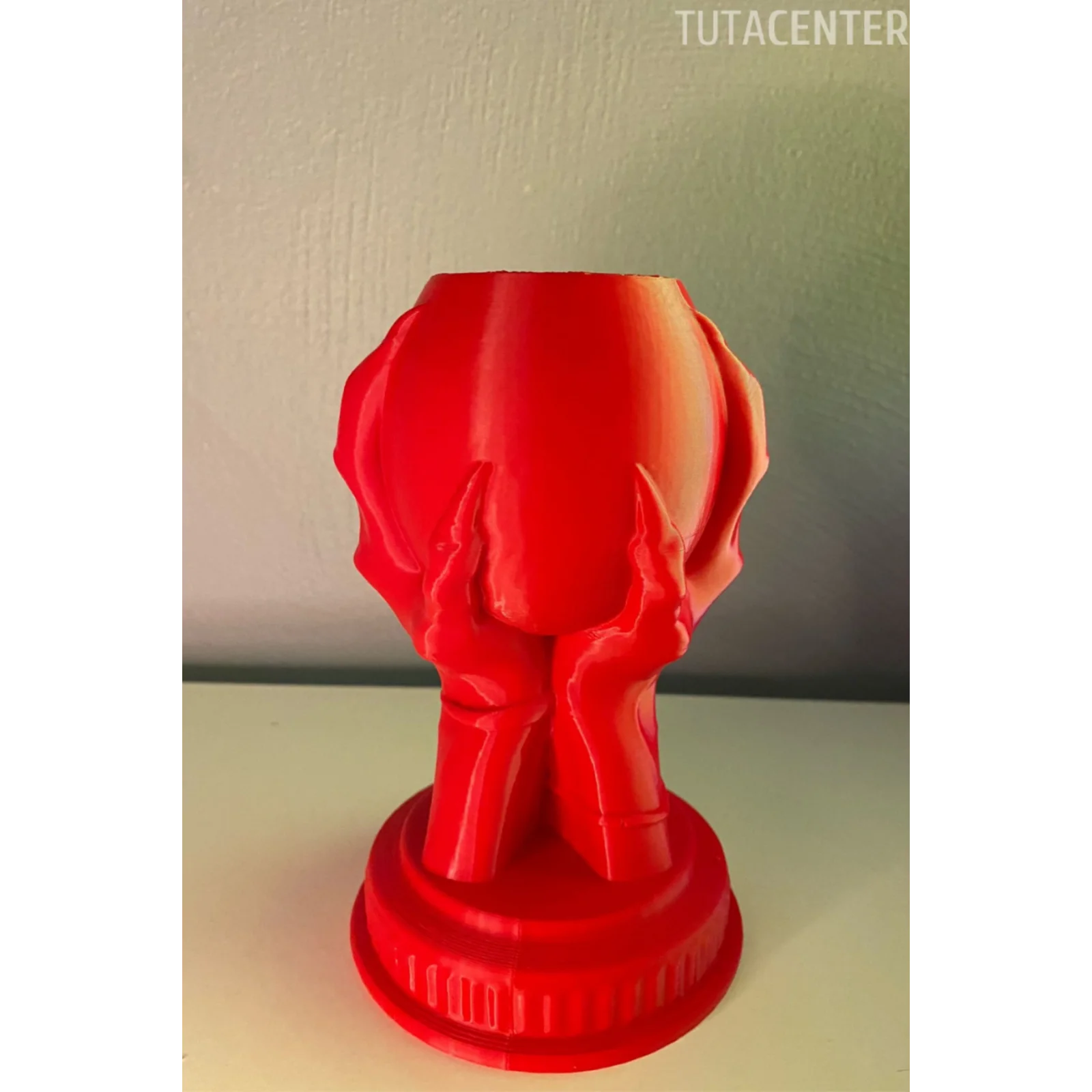 TUTSAK ELLER VAZO KIRMIZI