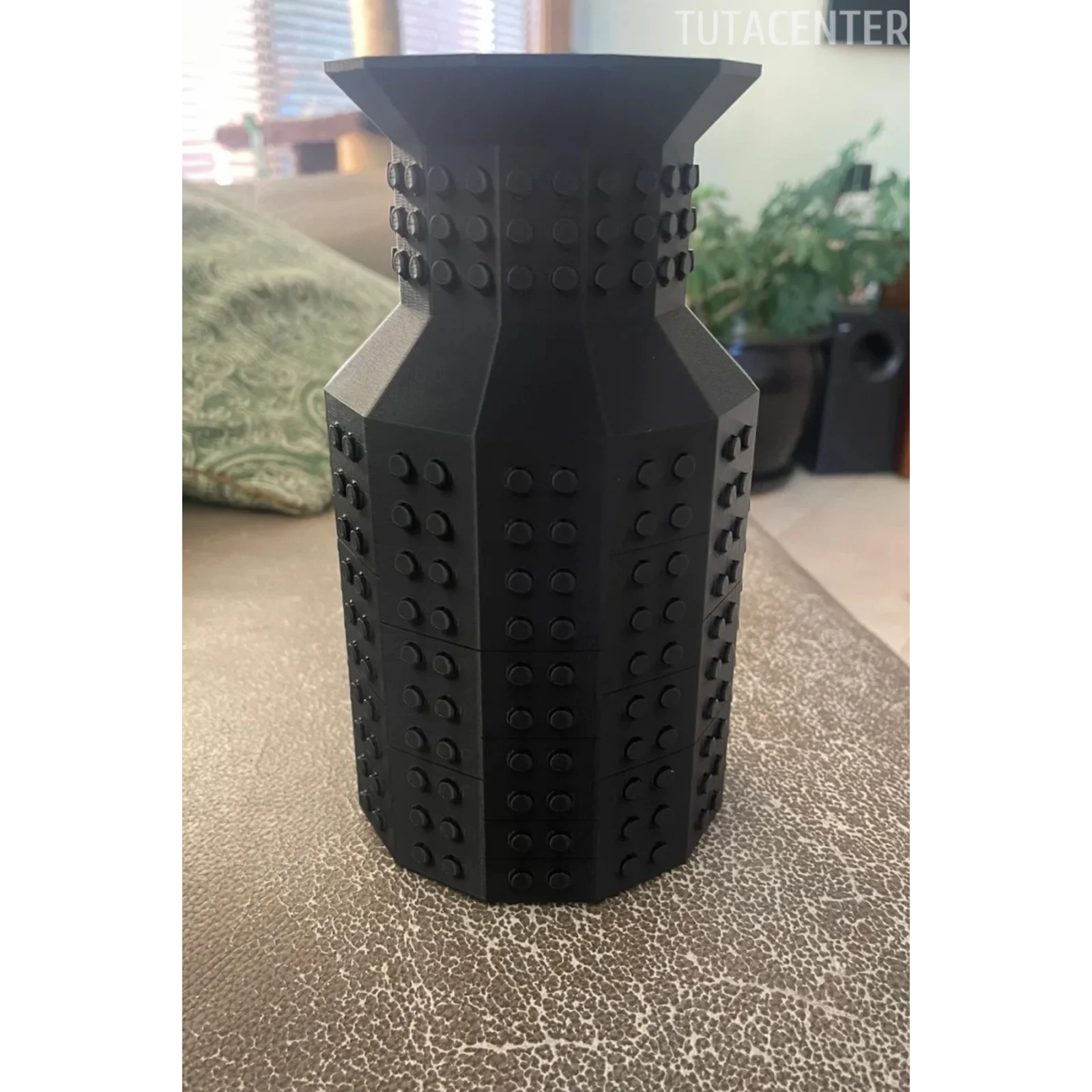 Oyuncak Çiçek Uyumlu Vazo ( ÇİÇEKLER DAHİL DEĞİLDİR )