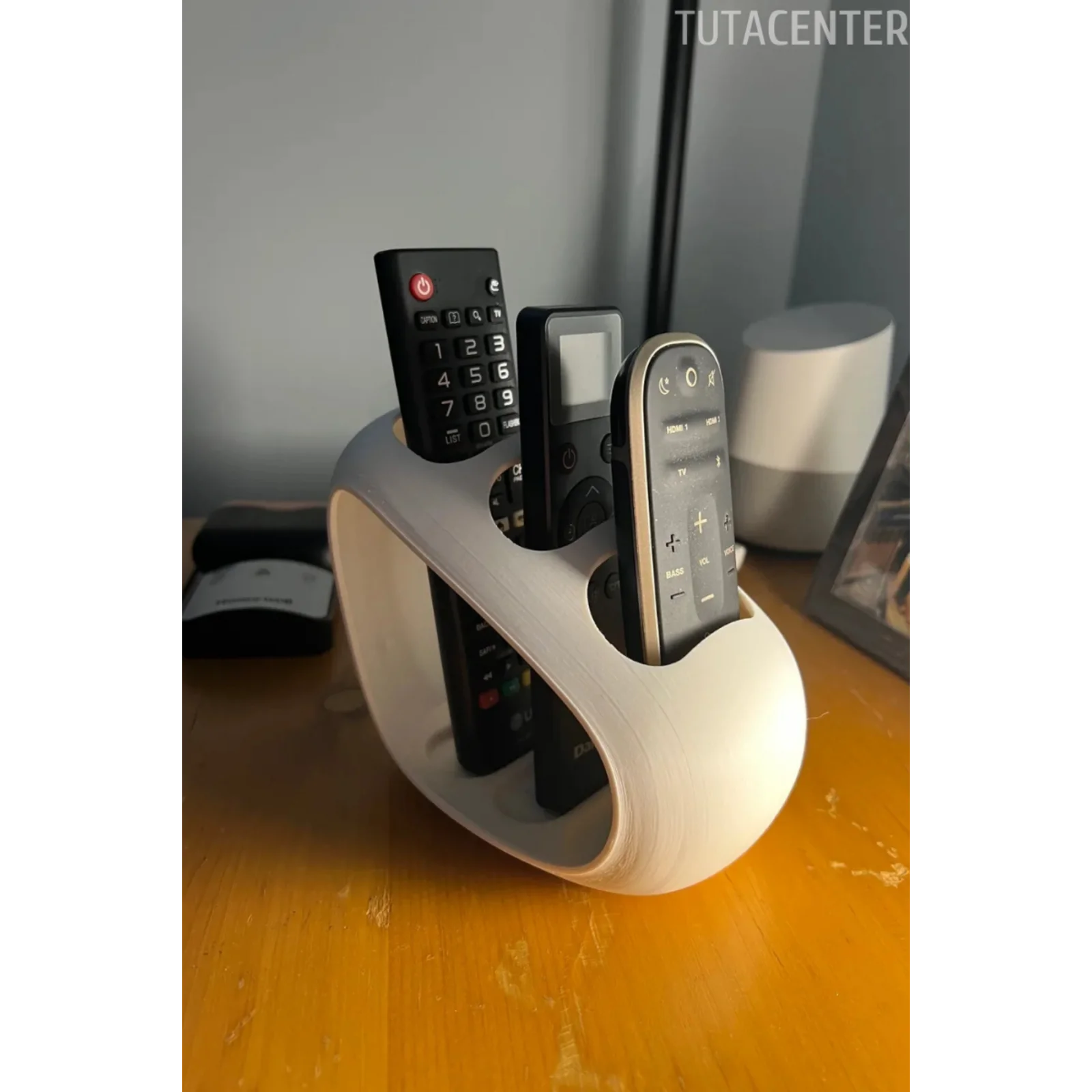 UZAKTAN KUMANDA STANDI, 3 SLOTLU PLASTİK KUMANDALIK