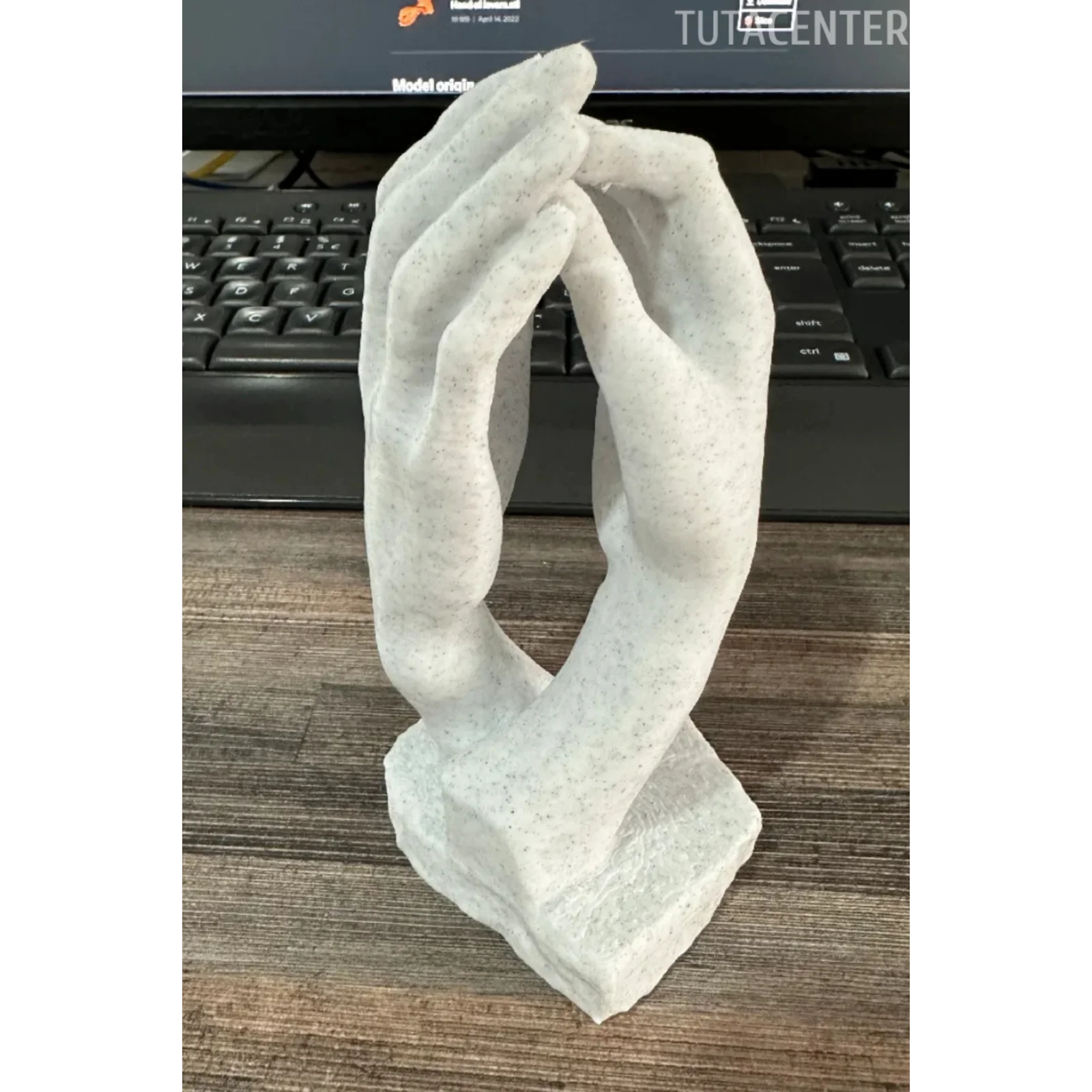 AŞIKLARIN ELİ HEYKELİ 15 CM