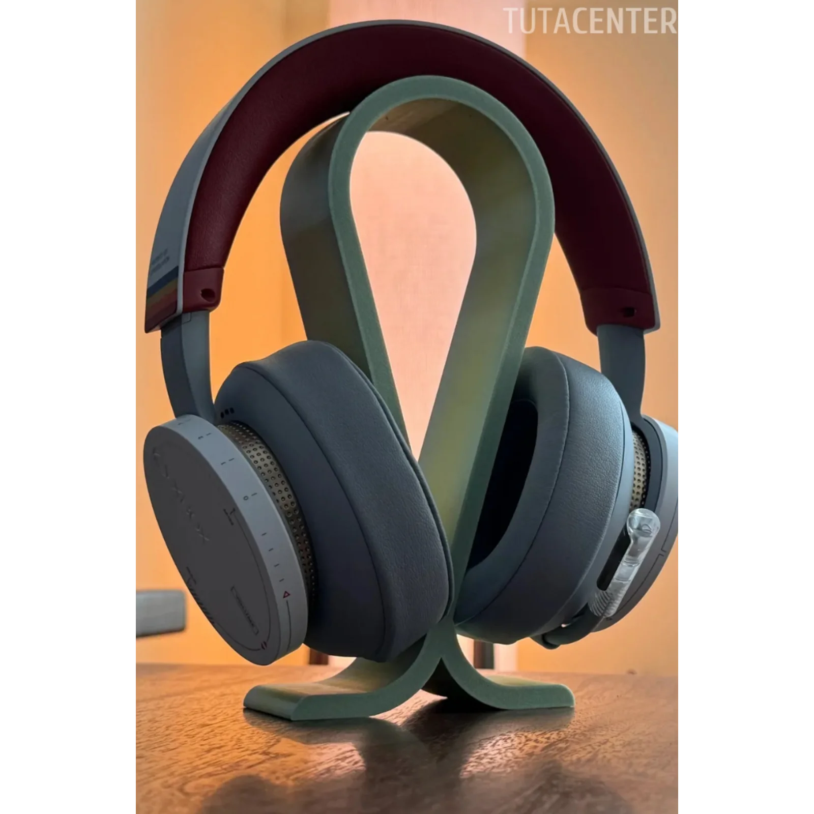 Kulaklık Standı Ve Tutucusu - Sade, Modern Tasarım