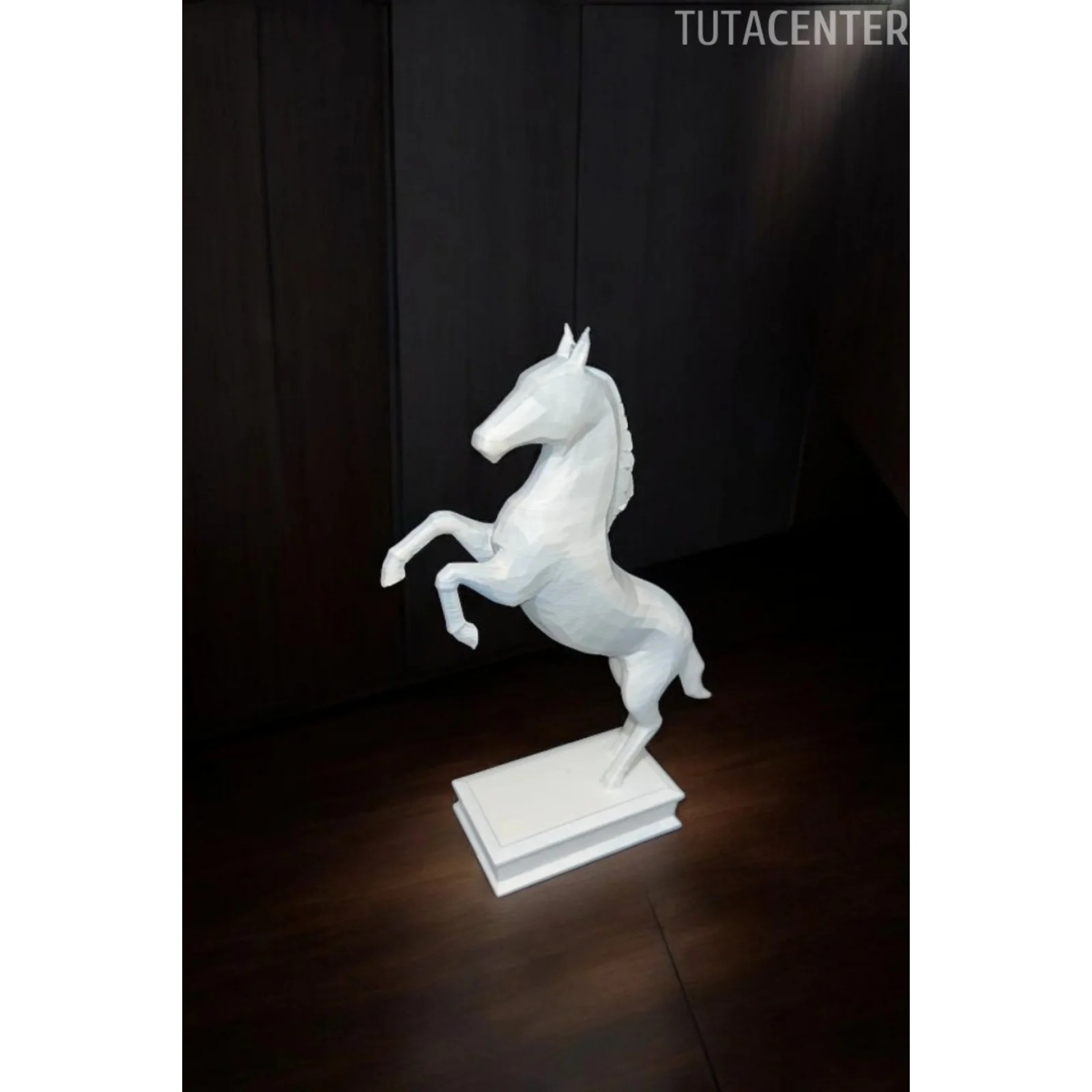 DEKORATİF ŞAHLANMIŞ AT BİBLOSU - SADE MODERN TASARIM AT FİGÜRLÜ BİBLO