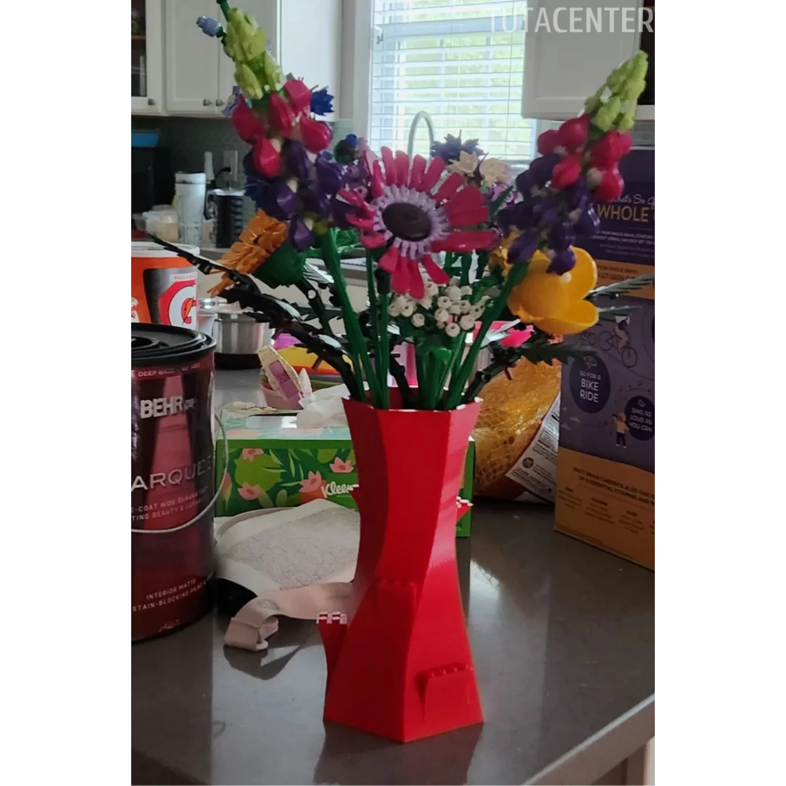 Oyuncak Çiçek Uyumlu Vazo Şık ve Sade Tasarım ( Çiçekler Dahil Değildir )