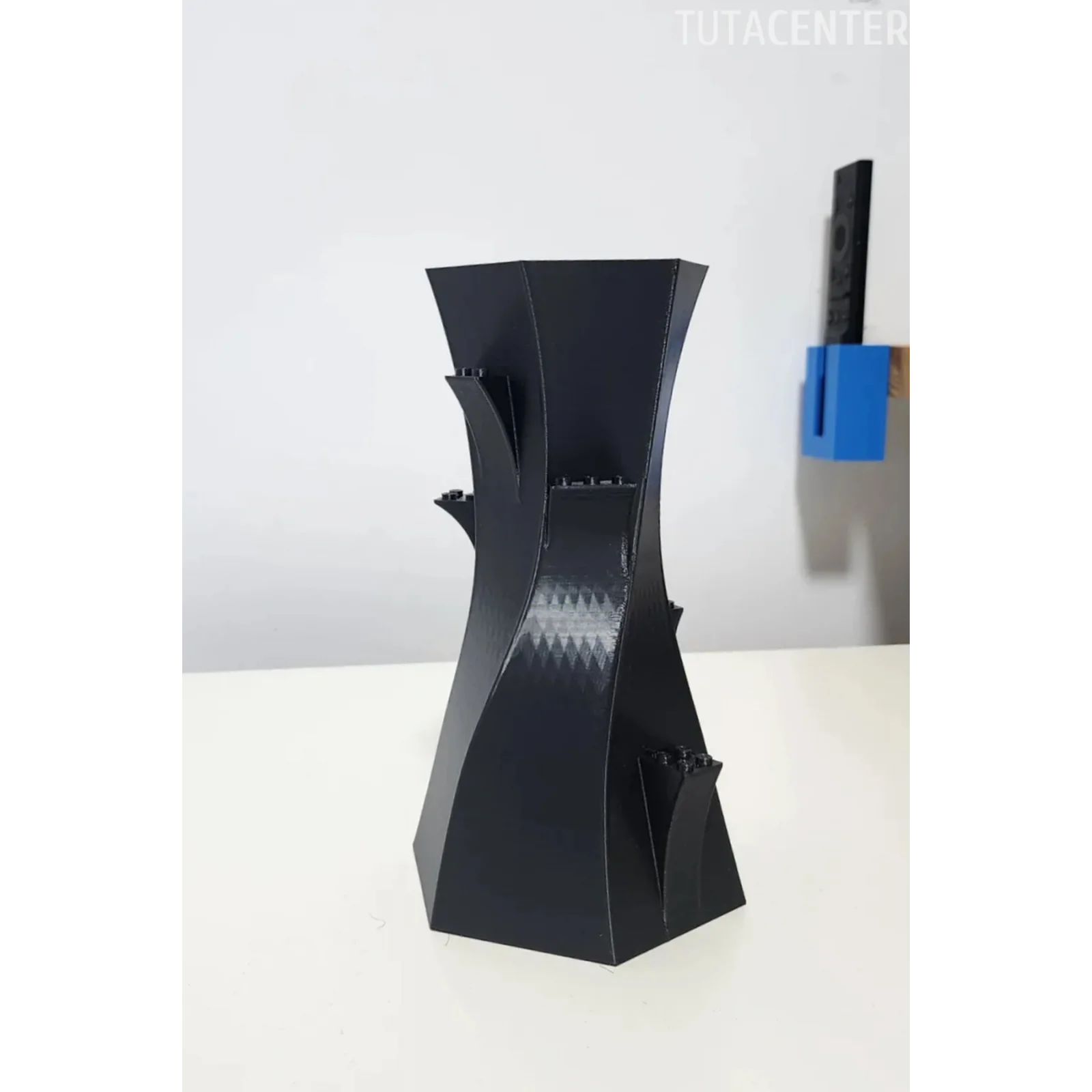 Oyuncak Çiçek Uyumlu Vazo Şık ve Sade Tasarım ( Çiçekler Dahil Değildir )