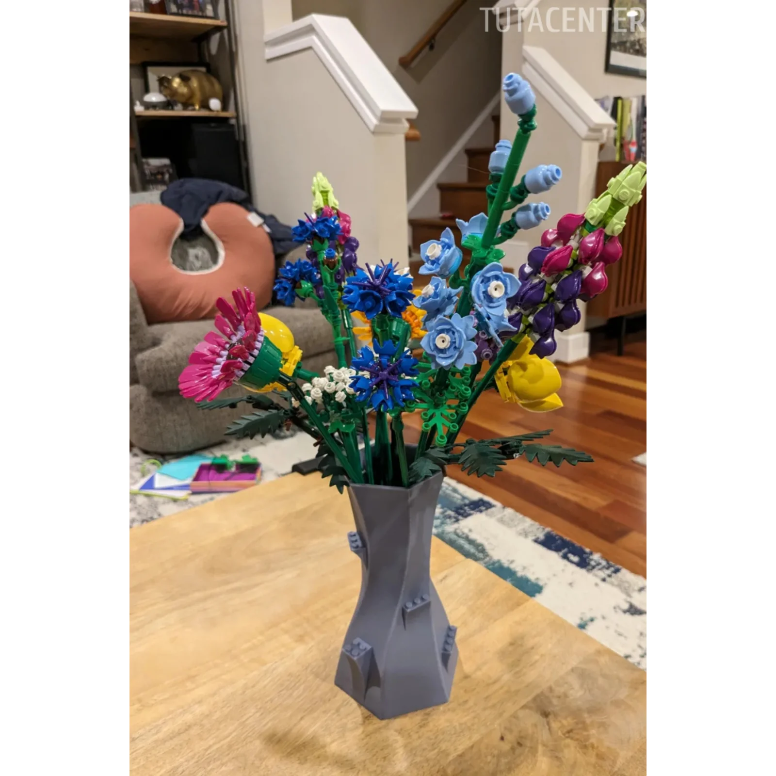 Oyuncak Çiçek Uyumlu Vazo Şık ve Sade Tasarım ( Çiçekler Dahil Değildir )