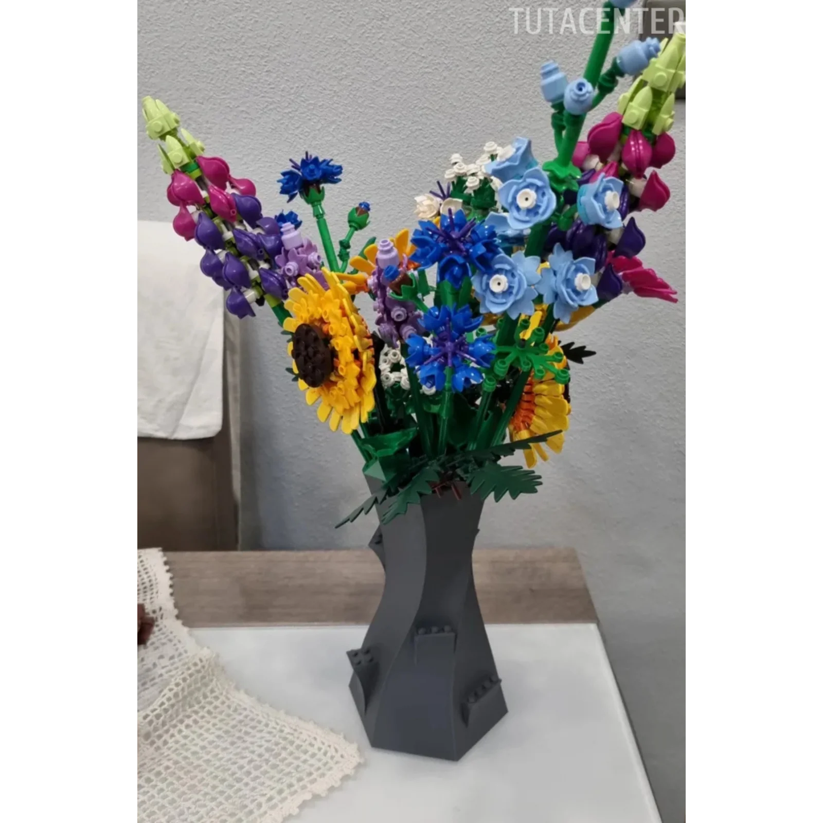 Oyuncak Çiçek Uyumlu Vazo Şık ve Sade Tasarım ( Çiçekler Dahil Değildir )