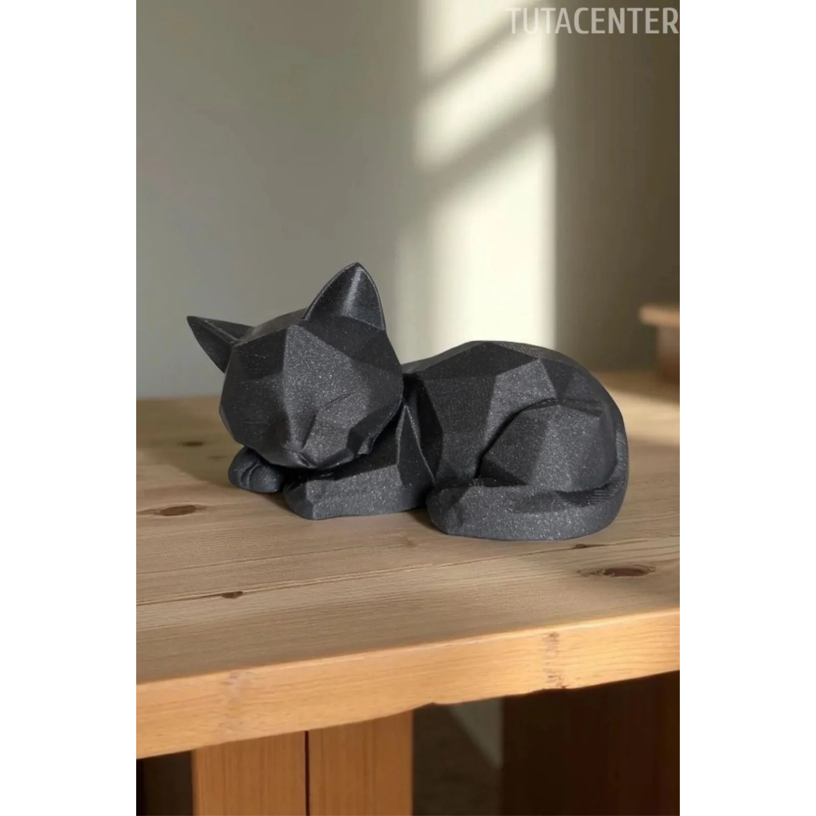 Uyuyan Sevimli Kedi Biblosu – Geometrik Tasarım, 20 cm, Dekoratif Kedi Figürü