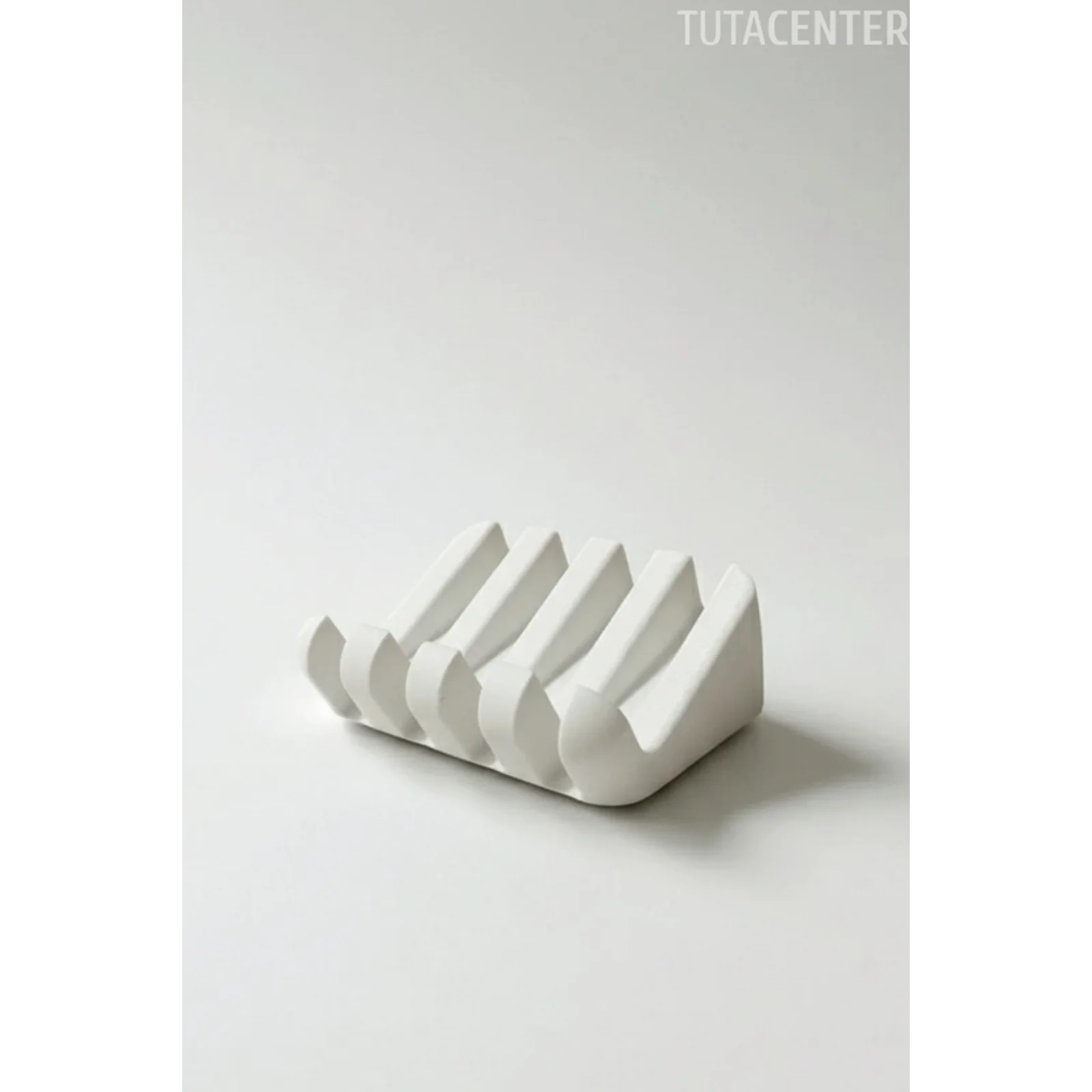 Su Tutmayan Beyaz Sabunluk – Modern Plastik Tasarım