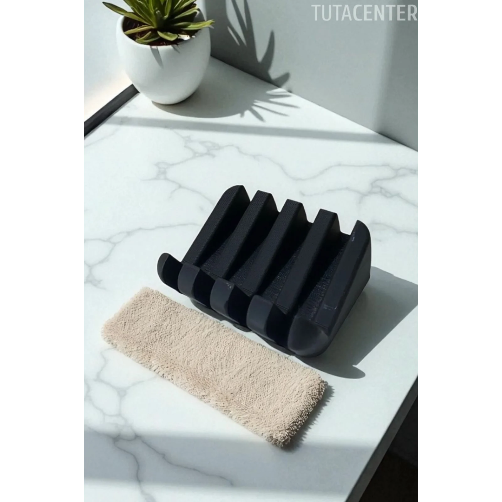 Su Tutmayan Siyah Sabunluk – Modern Plastik Tasarım