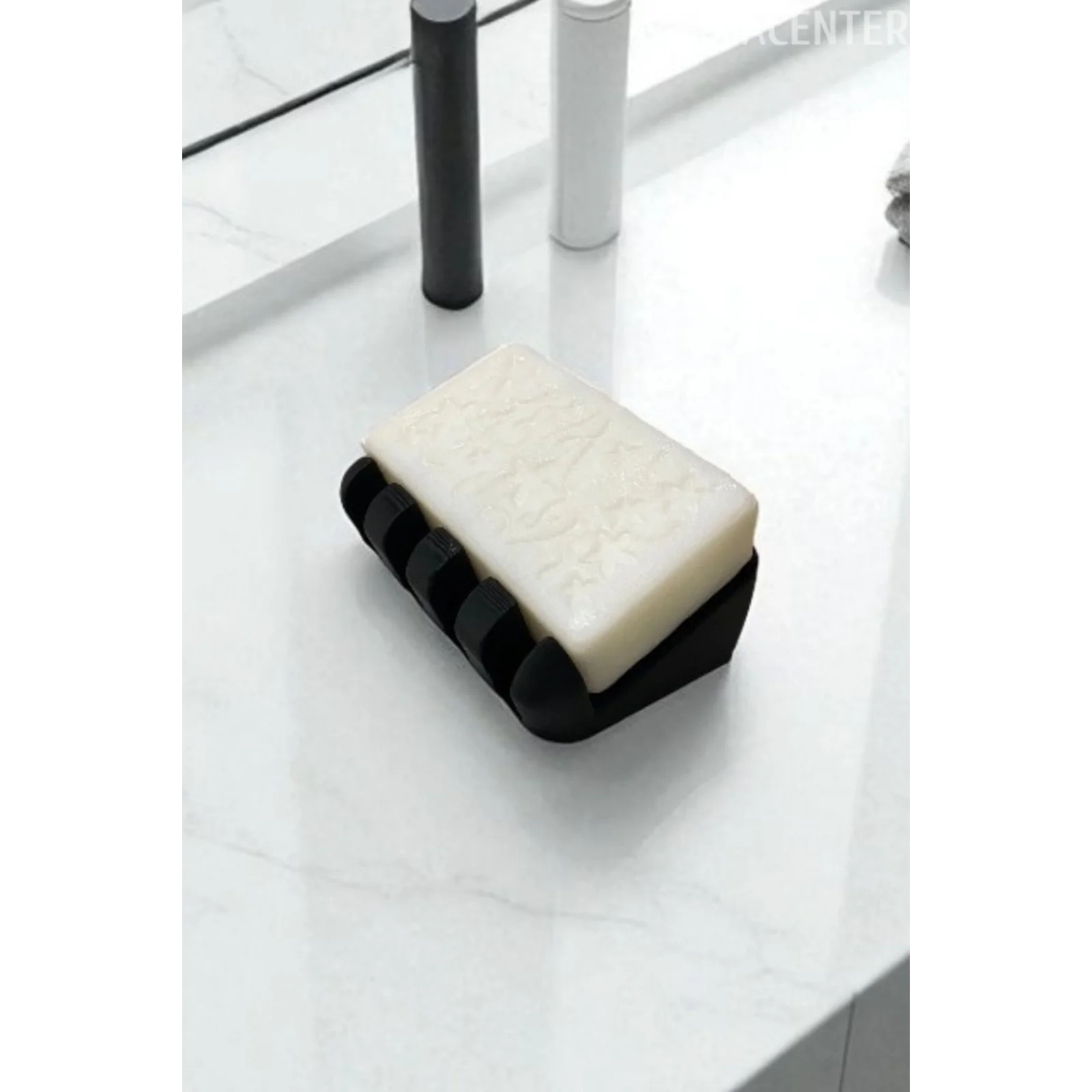 Su Tutmayan Siyah Sabunluk – Modern Plastik Tasarım