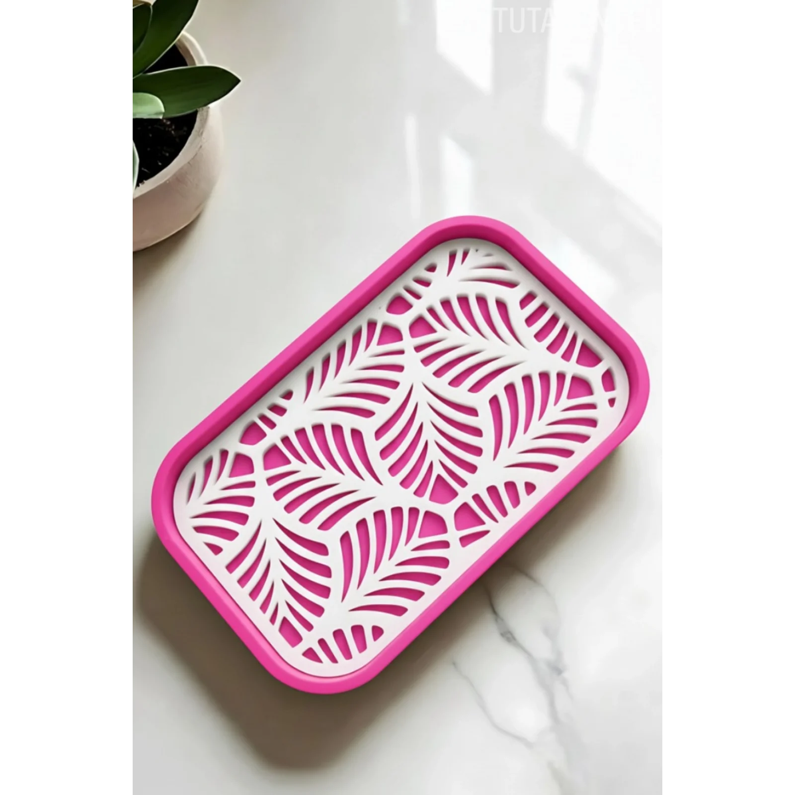 Palmiye Yaprağı Desenli Plastik Sabunluk – Açık Kahverengi Beyaz Renkli, Şık Banyo Aksesuarı