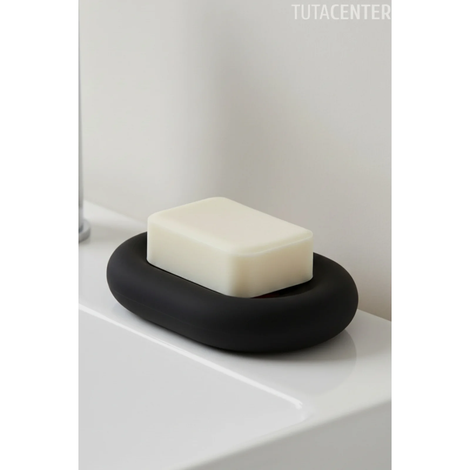 Şık ve Fonksiyonel Plastik Banyo Sabunluğu - Su Tahliyeli Katı Sabunluk