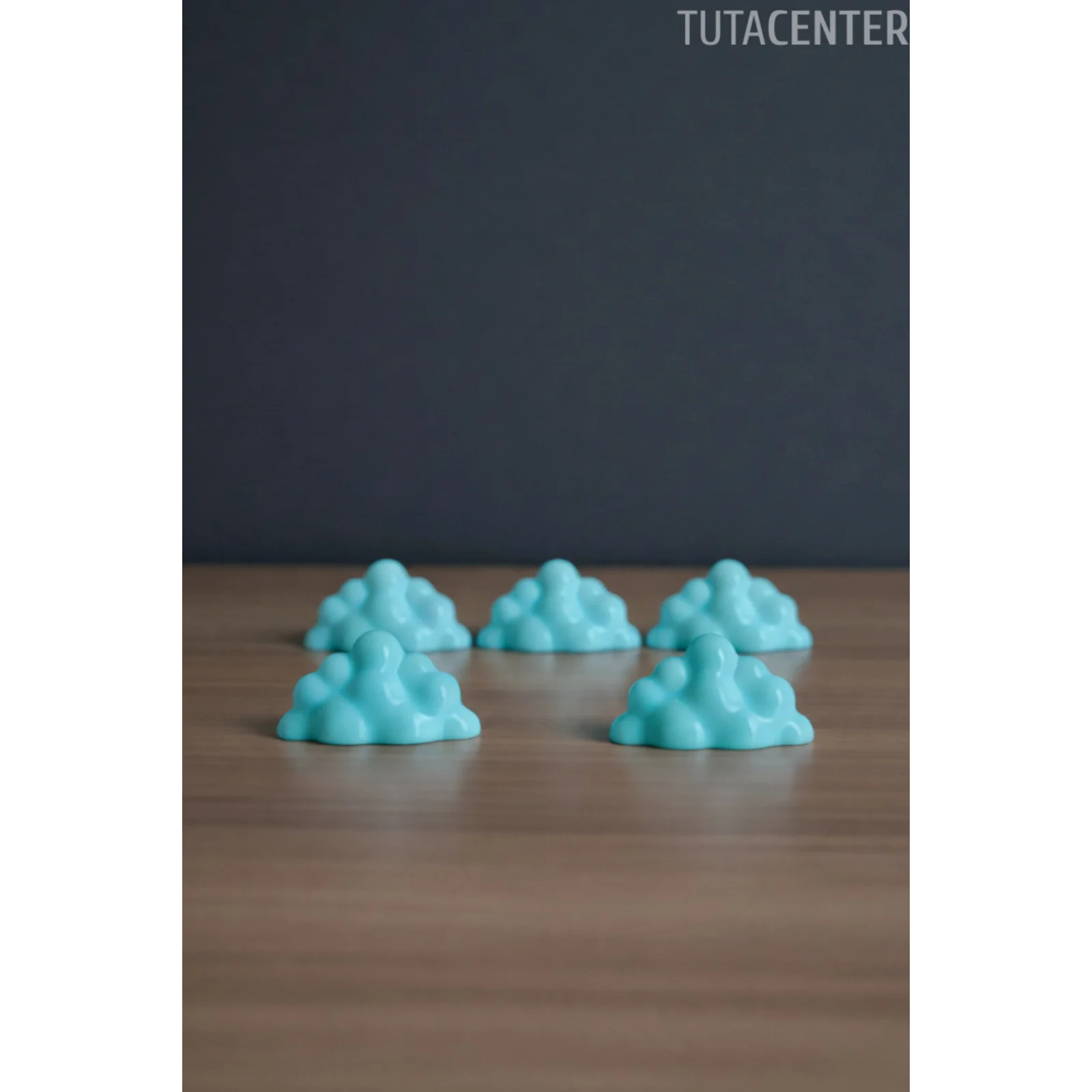 Bulut Şekilli Fotoğraf Tutucu 5’li Set – Dekoratif Plastik Masa Üstü Fotoğraf ve Not Standı