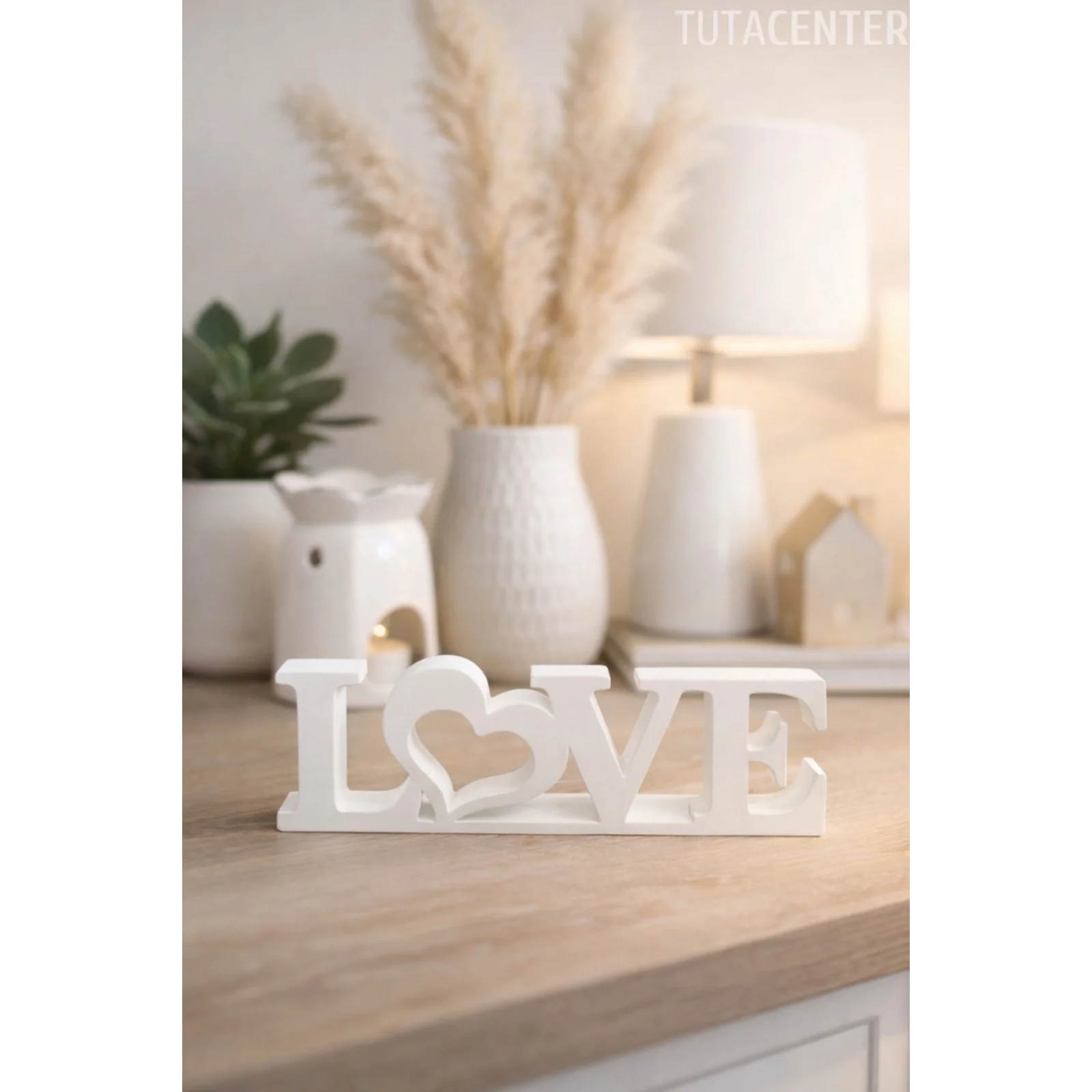 Love Yazılı Dekoratif Biblo Ve Masaüstü Dekor Love Yazısı Dekoratif Ev Süsü (Plastik)