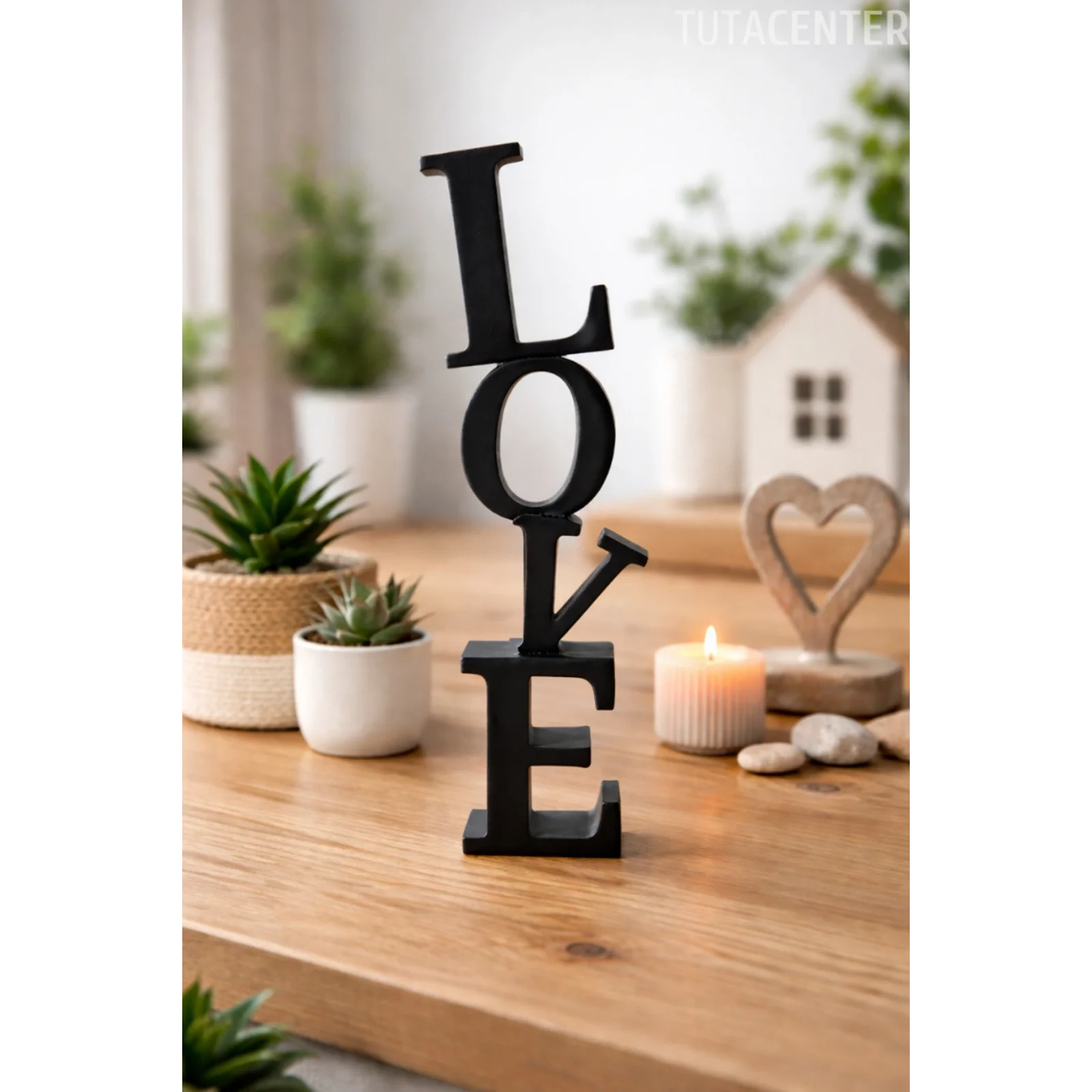 Dekoratif Love Yazısı Masa Üstü Love Yazılı Dekoratif Biblo Ve Masaüstü Dekor (Plastik)